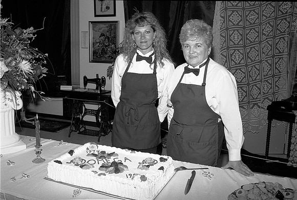 NHM SUPERIOR COFFEE 05-25-94_-82
