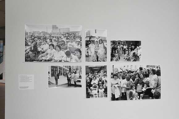 GATHER TOGETHER- STREET PHOTOGRAPHY BY DIANE ALEXANDER WHITE EXHIBIT PHOTOS_085