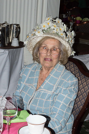 A MAD HATTERS LUNCHEON_057