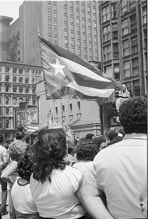 PUERTO RICAN DAY PARADE DALEY PLAZA 06-20-81_14