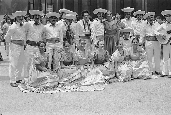 #ROLL 2_PUERTO RICAN DAY PARADE DALEY PLAZA 06-20-81_08