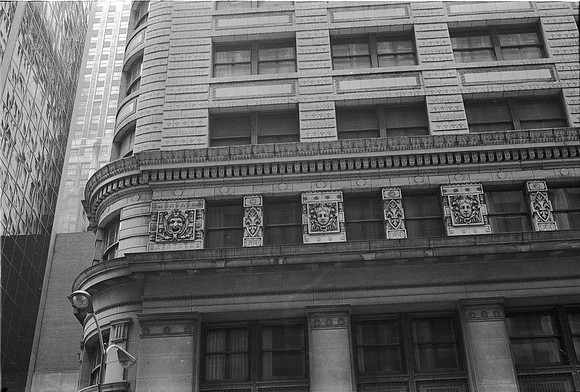 #ROLL 2_PUERTO RICAN DAY PARADE DALEY PLAZA 06-20-81_21
