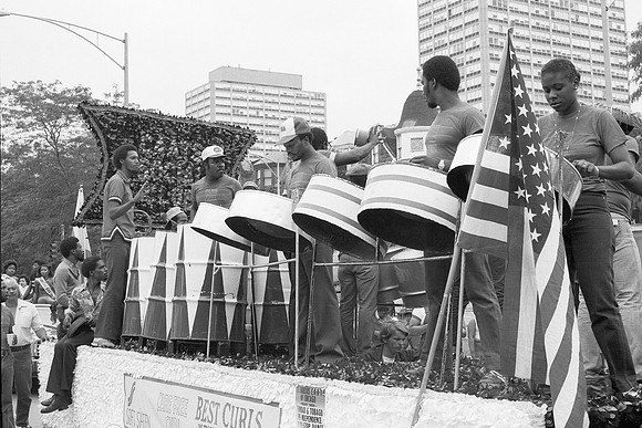 BUD BILLIKEN DAY PARADE ROLL 2 1981_19