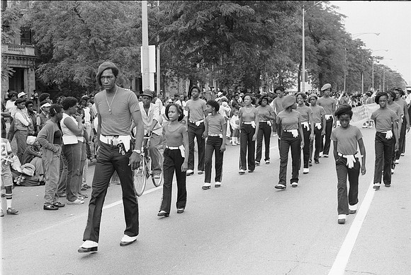 BUD BILLIKEN DAY PARADE ROLL 2 1981_38