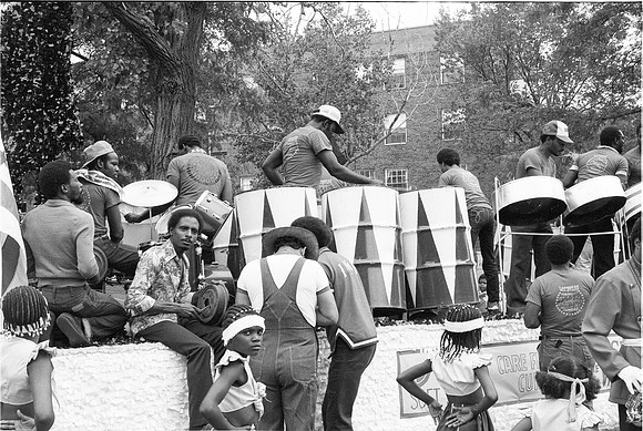 BUD BILLIKEN DAY PARADE ROLL 2 1981_26