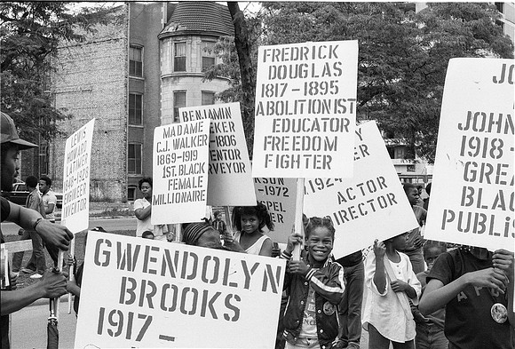 BUD BILLIKEN DAY PARADE ROLL 2 1981_31
