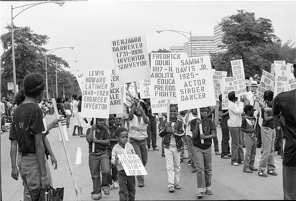 BUD BILLIKEN DAY PARADE ROLL 2 1981_32