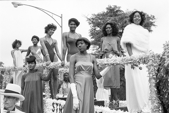 BUD BILLIKEN DAY PARADE ROLL 2 1981_30
