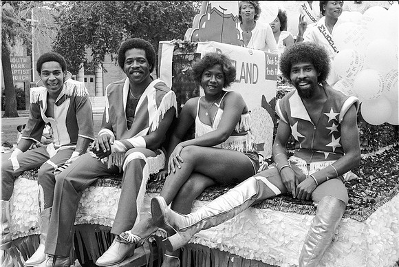 BUD BILLIKEN DAY PARADE ROLL 2 1981_08