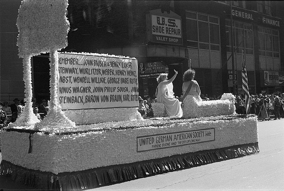 ROLL 2_GERMAN VON STEUBEN PARADE 1981_25A