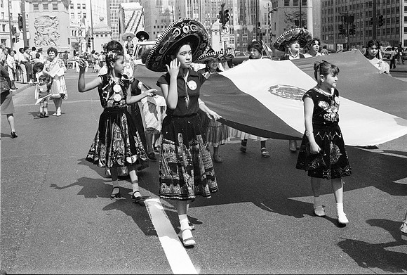 ROLL 1_MEXICAN CIVIC SOCIETY PARADE 1981_36A
