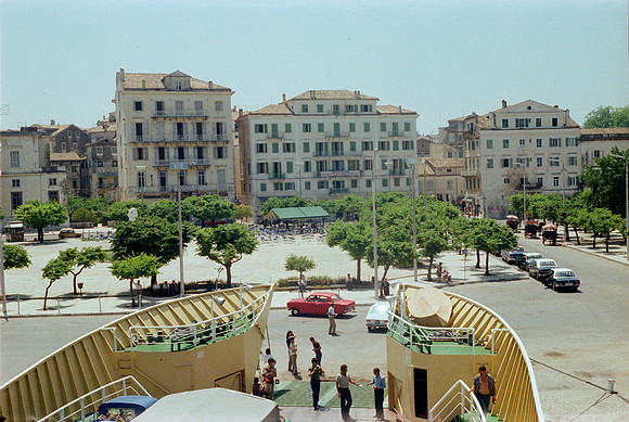 CORFU 1977 COLOR FILM_33A