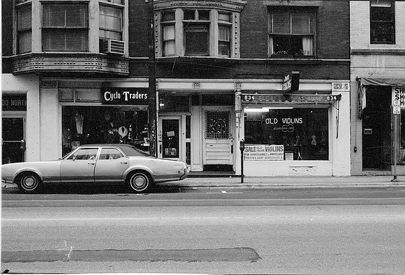DOWNTOWN VIEWS NEAR RUSH ST 1974_34