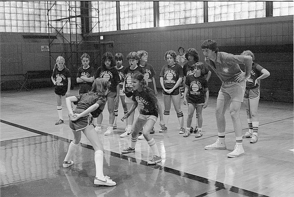 JERRY SLOAN COACHING GIRLS BASKETBALL AT ANGEL GUARDIAN, Misericordia 1979_20