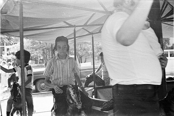 JEWISH FEST ROGERS PARK 1981_40