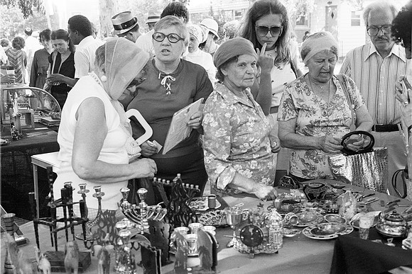 JEWISH FEST ROGERS PARK 1981_43