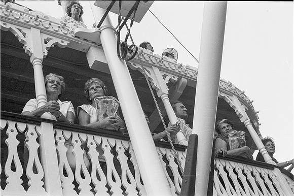 DISNEYLAND, MARK TWAIN RIVERBOAT_17