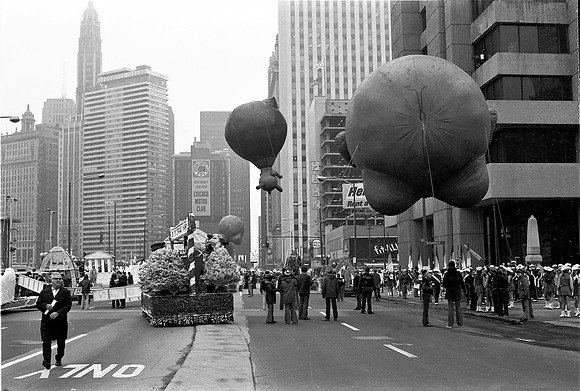 CHRISTMAS PARADE ROLL 1 1974_24