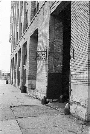 TRUCKS, MARSHALL FIELD MANNEQUINS, SUBWAY, SELFIES, STOREFRONT 1975_24