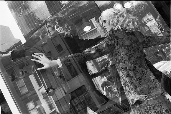 RUSH ST. ST. JAMES, MICHIGAN AVE. MANNEQUINS, HALLOWEEN, SELFIES 1975_40