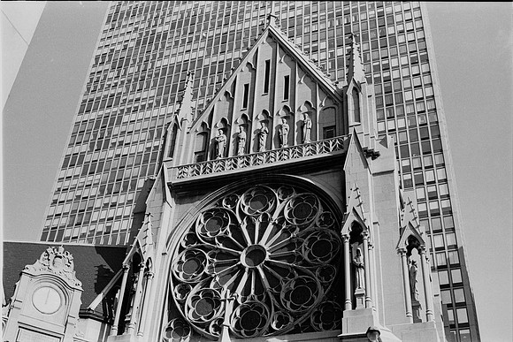 RUSH ST. ST. JAMES, MICHIGAN AVE. MANNEQUINS, HALLOWEEN, SELFIES 1975_27