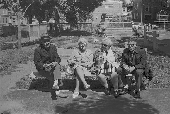 CLAREMONT & GRANVILLE Korczak Playlot Park 1975_07A