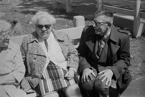 CLAREMONT & GRANVILLE Korczak Playlot Park 1975_09A
