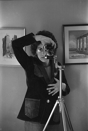 DIANE SELFIES, MYLAR SUNGLASSES, CITYSCAPE, 6-1975_23
