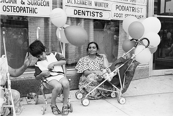 ASIAN FEST ALBANY PARK 1981_37