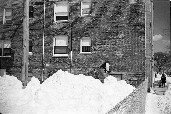 APRIL SNOW 1976 _10