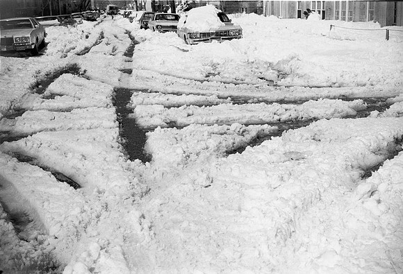 APRIL SNOW 1976 _02