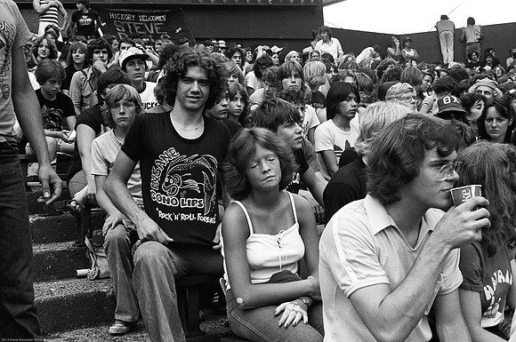 Jpeg_Disco_Demolition_1979_Diane_Alexander_White-020