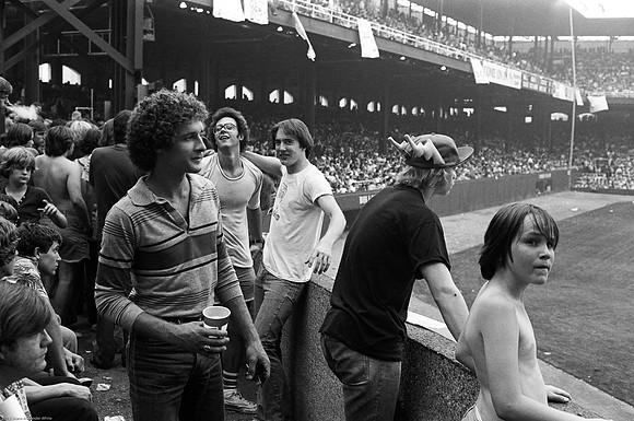 Jpeg_Disco_Demolition_1979_Diane_Alexander_White-036