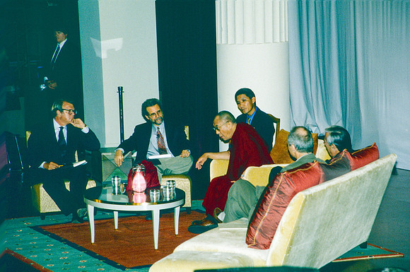 C_DALAI LAMA FIELD MUSEUM 1999-6