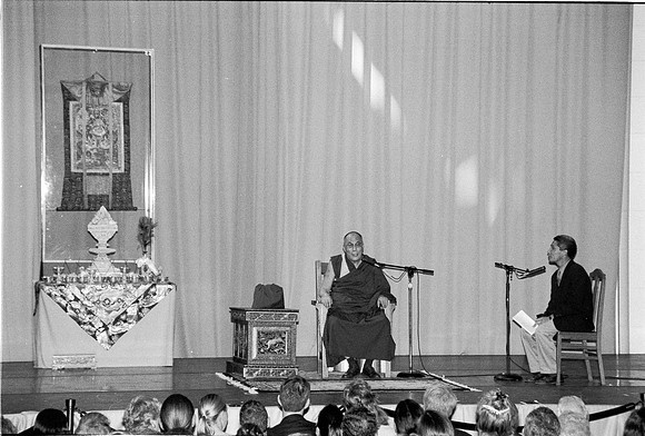 DALAI LAMA FIELD MUSEUM 1999-11