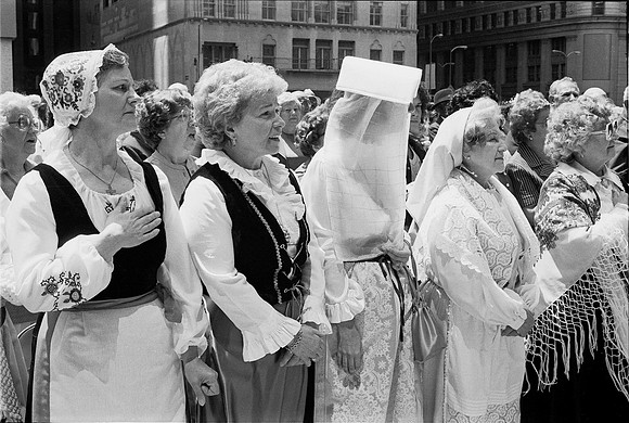 NHM, GATHER TOGETHER EXHIBIT 2022_ROLL 2_ FESTA ITALIANA_DALEY PLAZA_JUNE 22, 1981_01A-2