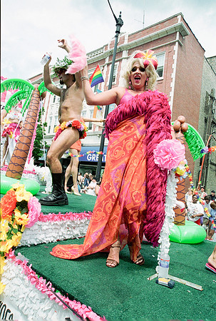 2003 GAY PRIDE C PARADE DAW -12