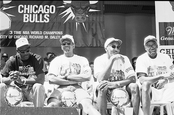 CHICAGO BULLS, MICHAEL JORDAN 1993 3-PEAT_ROLL 3_30