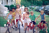 KIDS ON 3731 N MAGNOLIA 1980 COLOR SLIDE_13