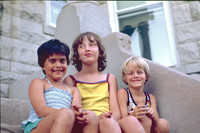 KIDS ON 3731 N MAGNOLIA 1980 COLOR SLIDE_12