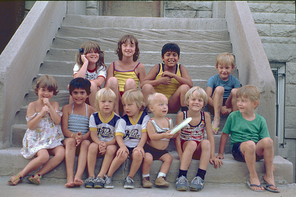 KIDS ON 3731 N MAGNOLIA 1980 COLOR SLIDE_02