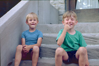 KIDS ON 3731 N MAGNOLIA 1980 COLOR SLIDE_08