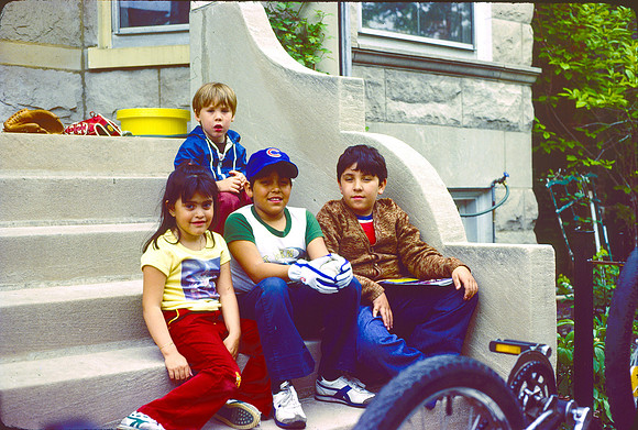 CUBS GAME DAY, KIDS ON MAGNOLIA 1981 DAW (8)