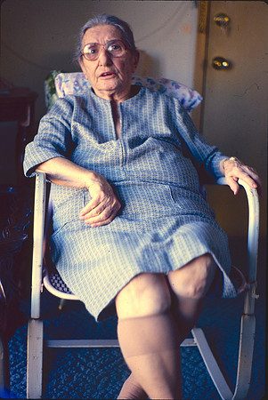 Yaya Lillian Cotsones in Oak Lawn, Maria Kochilas Beverly 1981 DAW (9)