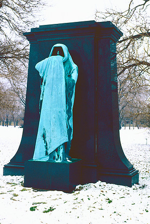 GRACELAND CEMETARY CHGO 1980 DAW (12)