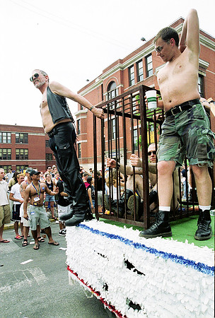 2003 GAY PRIDE C PARADE DAW -24