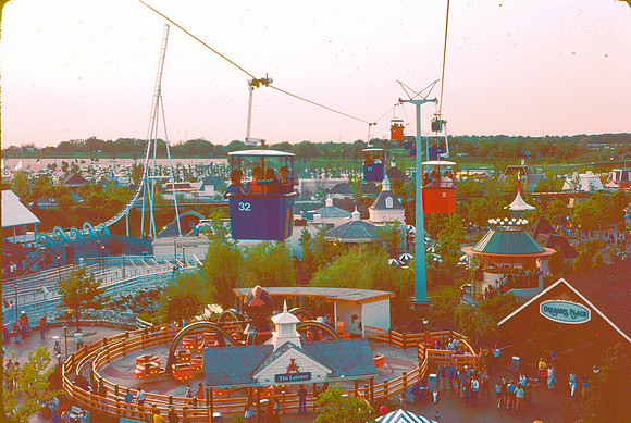 MITCHELL WI, GREAT AMERICA 1980 FLW DAW_16