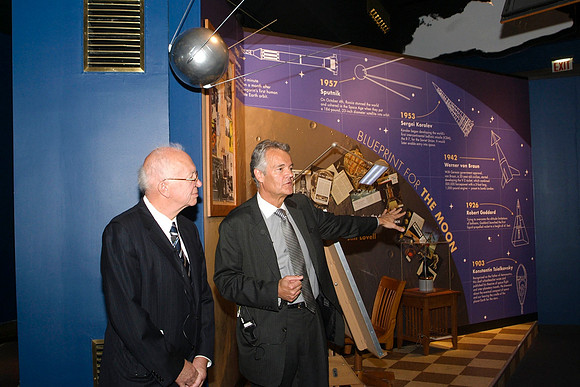 SPUTNIK 50, 2007 AT THE ADLER PLANETARIUM, SERGEI KRUSHCHEV