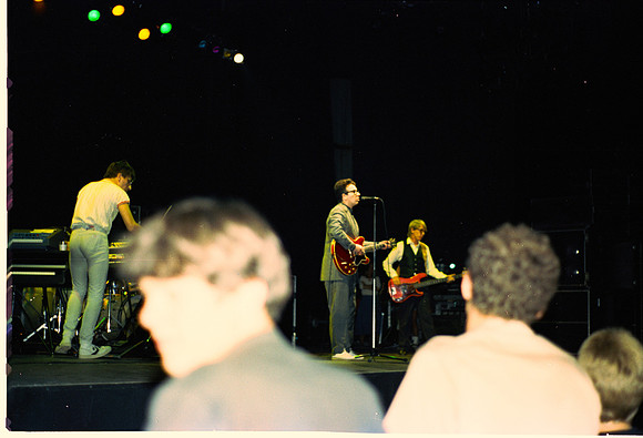 ELVIS COSTELLO, ALPINE VALLEY 1980 DAW (8 of 18)