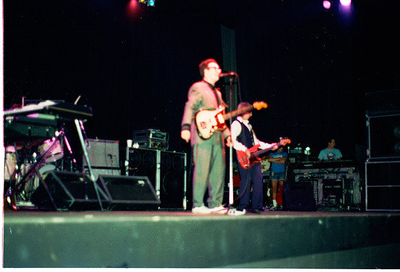 ELVIS COSTELLO, ALPINE VALLEY 1980 DAW (15 of 18)